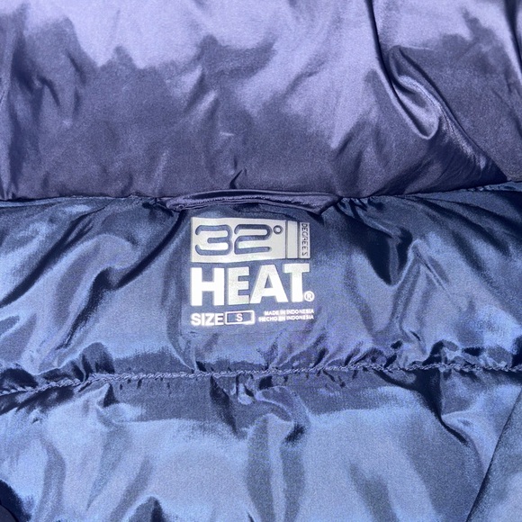 32 Degrees Women's Dark Blue Puffer Vest - Picture 3 of 3